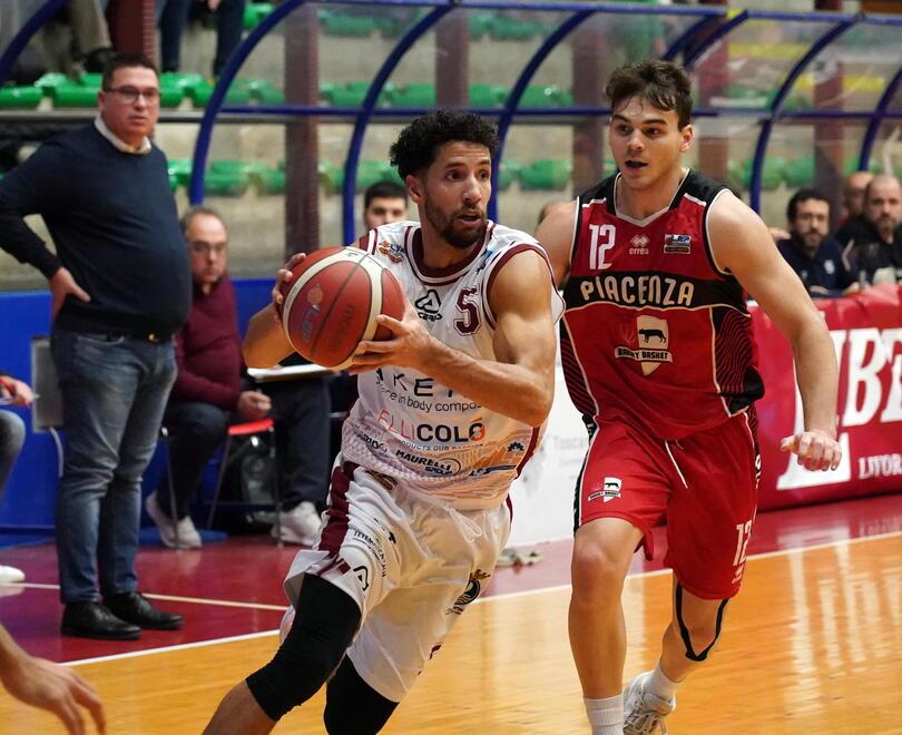 Leon Williams in entrata nel match contro Piacenza