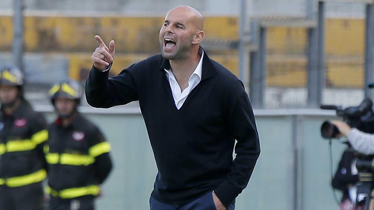 il tecnico Roberto Stellone