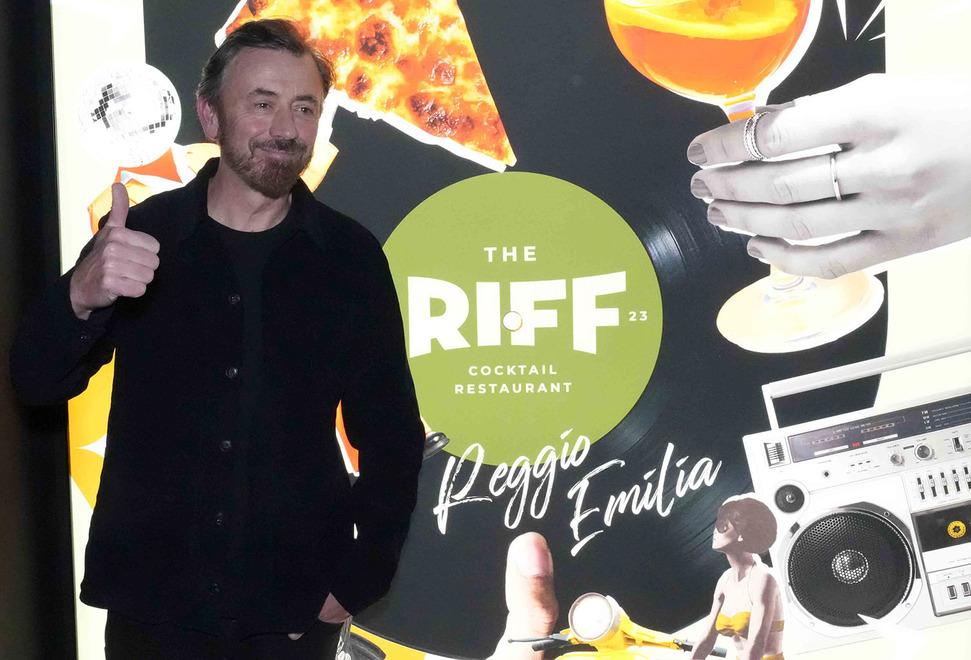 The Riff accende piazza San Prospero Benny Benassi apre le porte del suo salotto