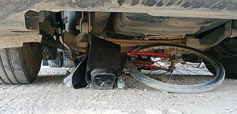 Lucca, risarcimento da 580mila euro per la prof finita con la bici sotto un camion