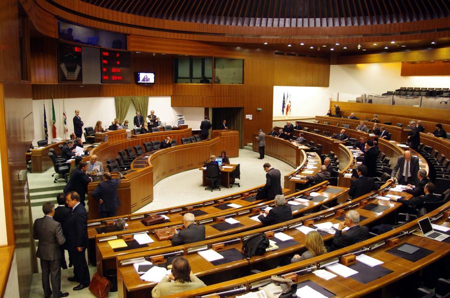 Il pasticcio del collegato, cancellate le riforme regionali