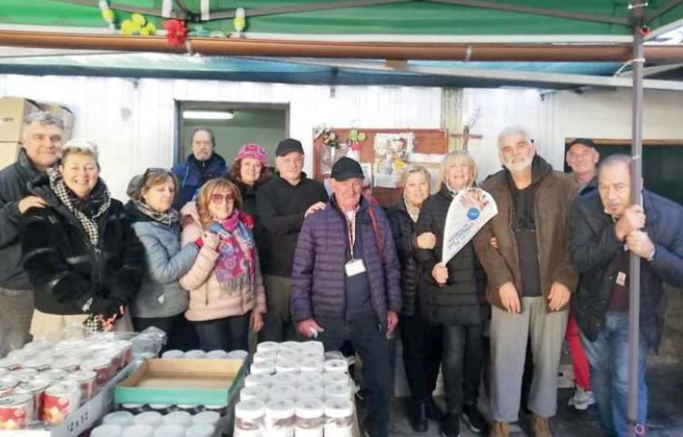 
	Il gruppo dei volontari della San Vincenzo de&rsquo; Paoli durante le feste di Natale

