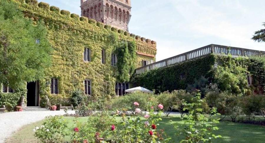 
	Una foto del Castello di Magona presa dal suo sito internet

