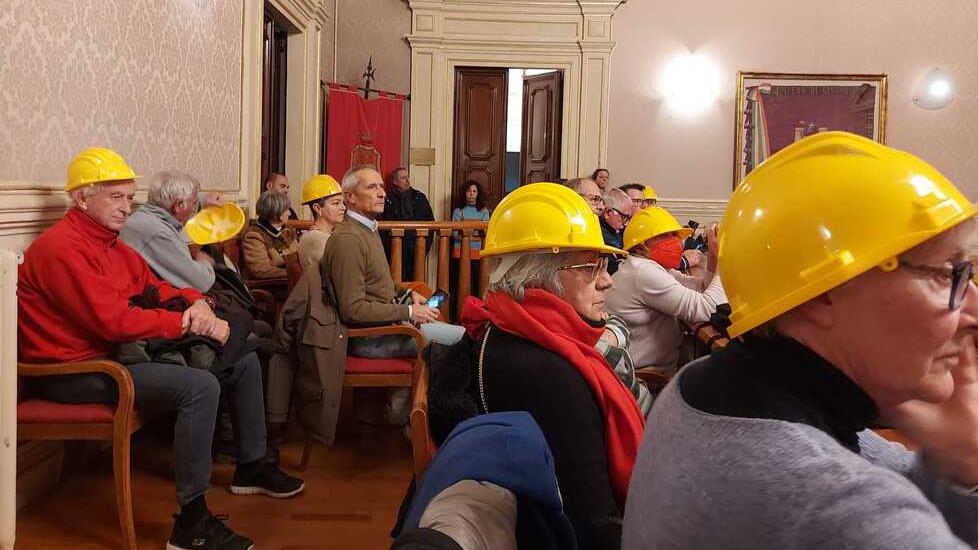 A Livorno la lunga notte dell'urbanistica: scontro in aula e poi il via libera<br type="_moz" />