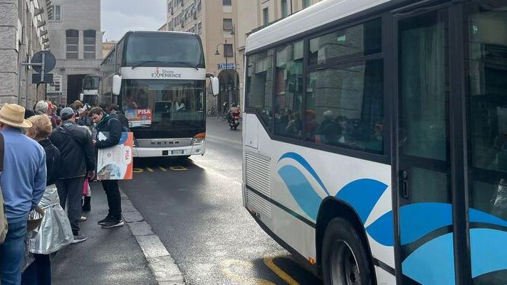 Livorno, rivoluzione bus in via Cogorano. Crocieristi verso Santa Trinita<br type="_moz" />
