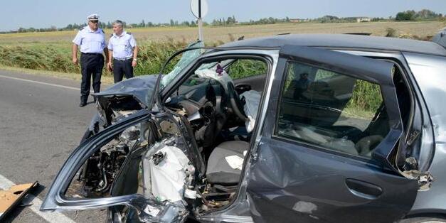 Mezzogoro, Elena muore a diciassette anni