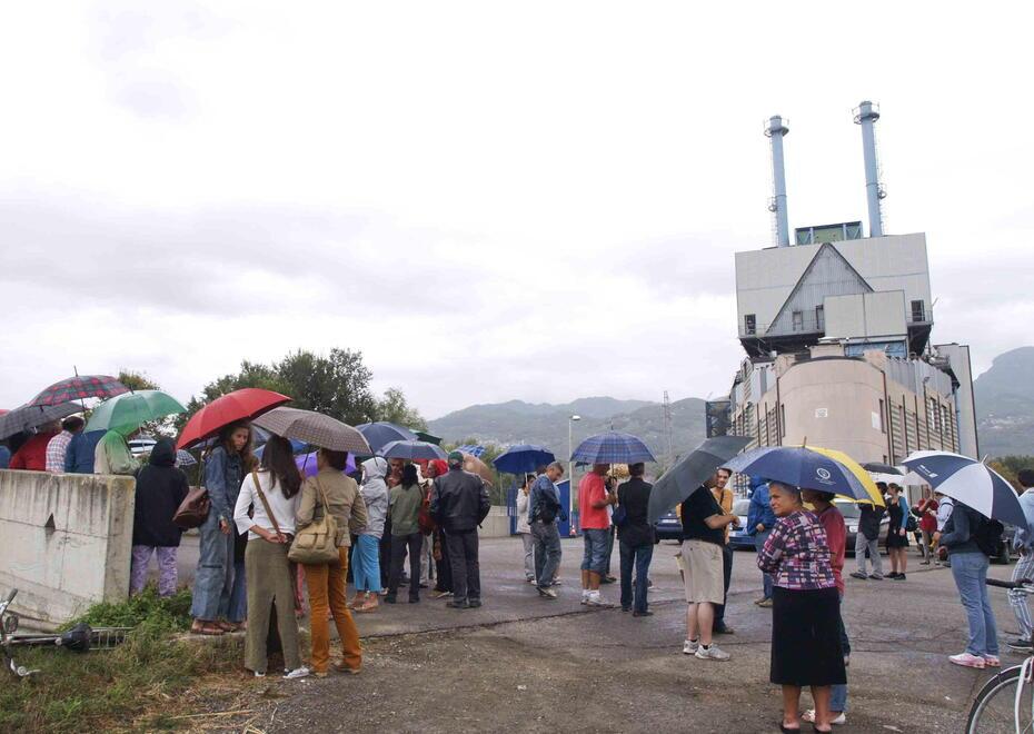 Ex inceneritore a Pietrasanta:, parte la demolizione, piano da 3 milioni per fare spazio al verde