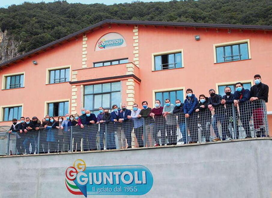 Giuntoli di Montignoso: all’asta complesso aziendale e marchio di gelati e ghiaccioli, ecco le cifre e le date