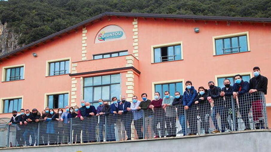 Giuntoli di Montignoso: all’asta complesso aziendale e marchio di gelati e ghiaccioli, ecco le cifre e le date