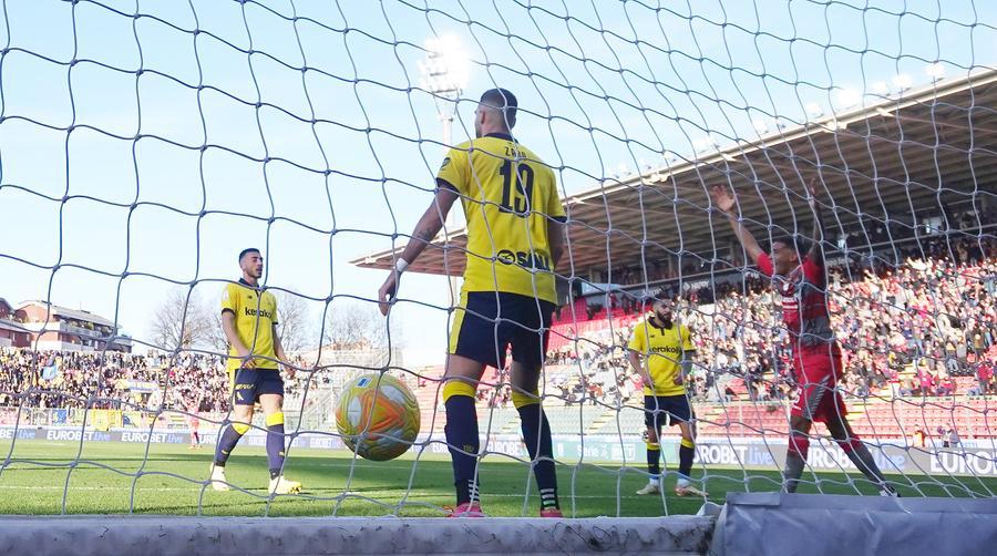 Il Modena viene travolto a Cremona, che delusione per gli oltre mille tifosi allo “Zini”