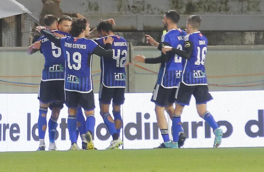 Mlakar, regalo di Natale al Pisa