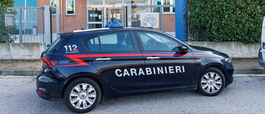 Ferrara, figlio e marito violento. La mamma: «Non liberatelo»