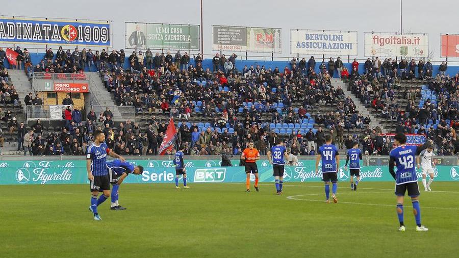 Il Pisa con i suoi tifosi sugli spalti torna a vincere. Il "Canto di Natale" dei nerazzurri
