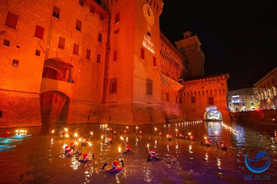 Presepe sull’acqua a Ferrara, Gruppo subacqueo in azione