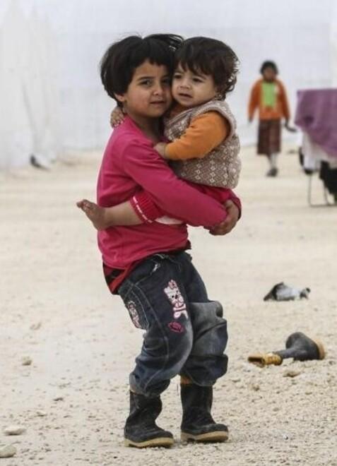 «Adottiamo lo sguardo dei bimbi. Loro vogliono soltanto la pace»<br type="_moz" />
