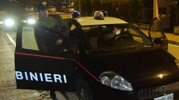 Borgo a Mozzano, armata di fucile rapina una parrucchiera