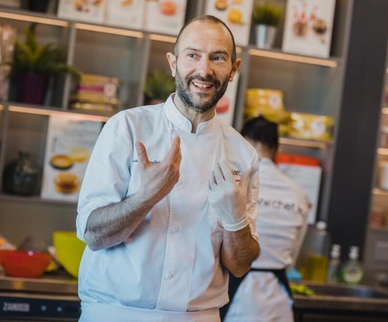 Luca Bernardini vince il “Leone d’oro” dei panettoni