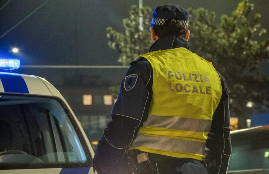 Modena, scontro frontale in via Emilia ovest a Marzaglia: grave un 27enne