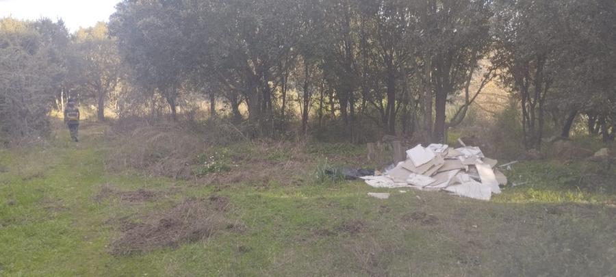 Sassari, una discarica a cielo aperto sul belvedere di Bunnari