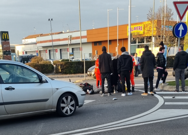Ferrara, diciasettenne investito in via Bologna