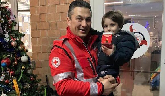Cavriago, tre volontari della Croce Rossa salvano un bambino di tre anni