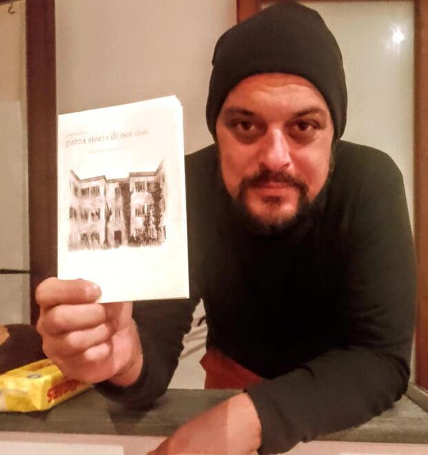 Carlo Banchieri il portuale scrittore di Livorno ispirato dai Guns’n Roses<br />
<br type="_moz" />
