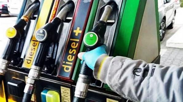 Feste natalizie con i rincari sul carburante