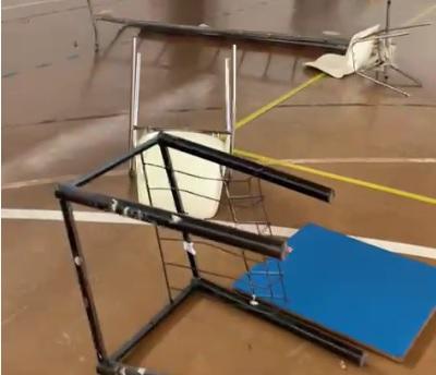 Porto Torres, studenti minorenni dietro l’assalto alle medie “Brunelleschi”: scattano le denunce