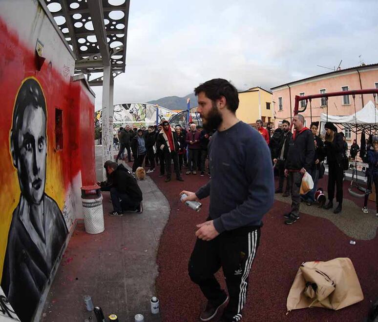 Massa, denunciato per aver cancellato la svastica: ora c'è il murales del partigiano Salvetti<br type="_moz" />
