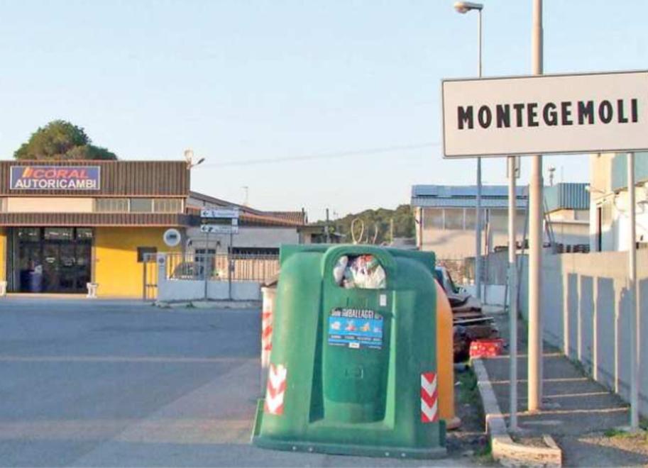 L’ingresso nella zona artigianale di Montegemoli a Piombino