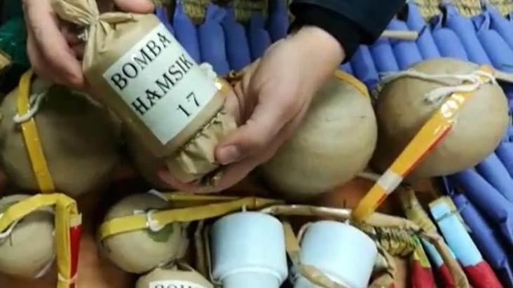 Sassari, acquistano due quintali di botti illegali da Napoli: 3 denunciati