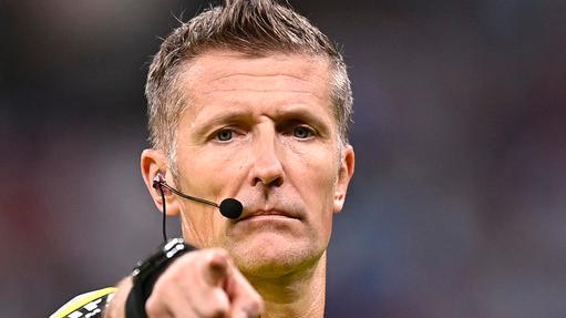 Calcio, ora gli arabi fanno shopping anche tra gli arbitri: Orsato “tentato” con un milione