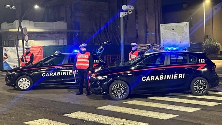 Castelfranco, ladri sorpresi a rubare in un negozio: scatta l’inseguimento coi carabinieri