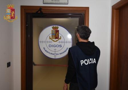 Modena, esalta la jihad e gli attentati terroristici sui social: espulso 31enne egiziano