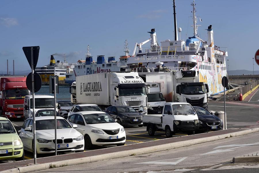 Piombino, nel 2024 più collegamenti per Corsica e Sardegna - Gli orari e le compagnie