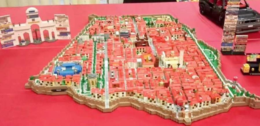 Ferrara ricostruita coi Lego, un’opera da 20mila mattoncini