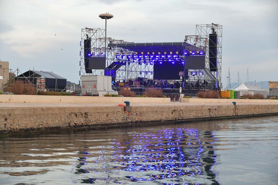 Olbia, parcheggio anche all’Isola Bianca per il concerto di Zucchero e Salmo