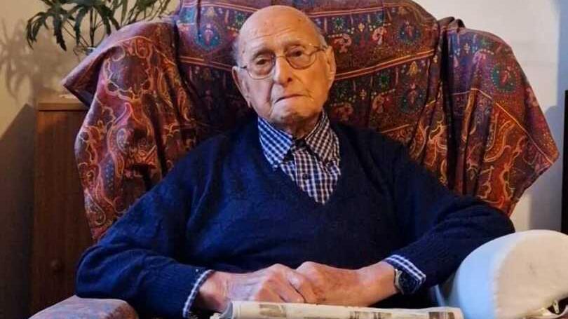 L’ultimo saluto a Paolo Lucchesi a Cecina, il partigiano che fu premiato da Pertini. Da giovane rifiutò di andare in guerra<br>