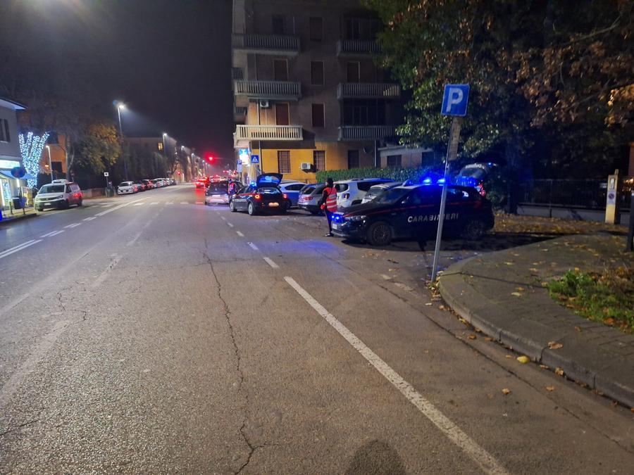 Vignola, vendeva fuochi d’artificio senza certificazioni: negoziante nei guai