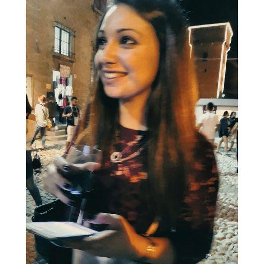 Tragedia a Gualdo: una giovane di 26 anni finisce fuori strada e muore