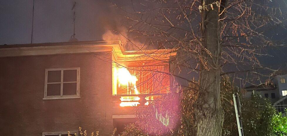 Ferrara, incendi a raffica in via Santa Caterina. I vicini: «Non sappiamo più che fare»