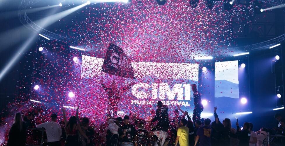 Spettacoli per l'ultimo dell'anno a Modena e provincia: luci laser, musica e teatro per accogliere il 2024. E il primo gennaio concerto al Comunale