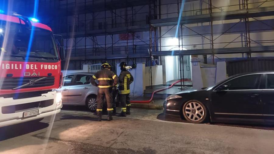 Dramma nella notte a Nuoro: due infermieri marito e moglie ustionati nel rogo della loro abitazione