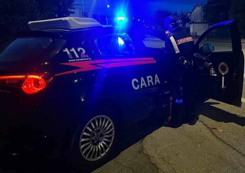Quattro Castella, furti di capi firmati negli spogliatoi: denunciati un 17enne e un 18enne