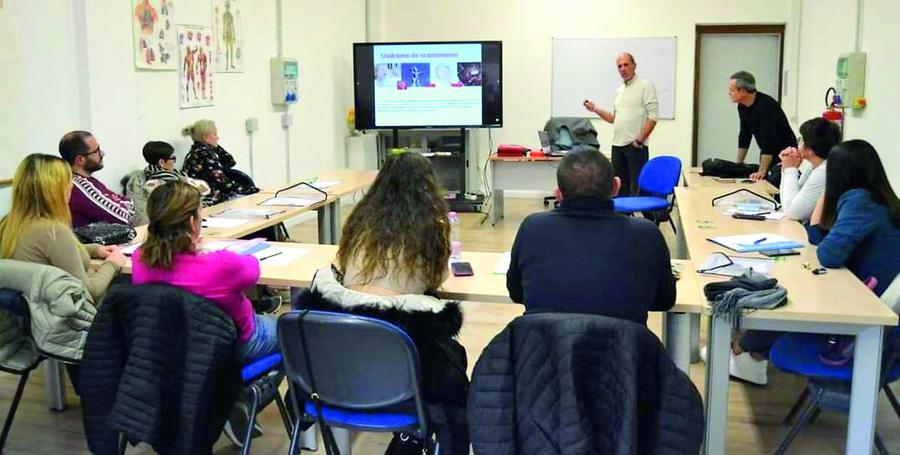 Nuoro, corsi di formazione bloccati: «Richiesti troppi iscritti»