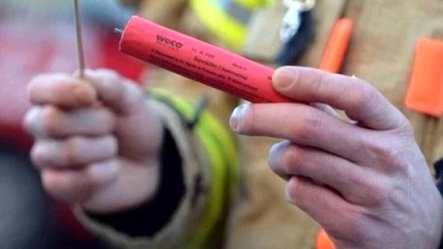 Pietrasanta, lanciano un petardo dentro al ristorante: cuoca accusa un malore e lascia il lavoro