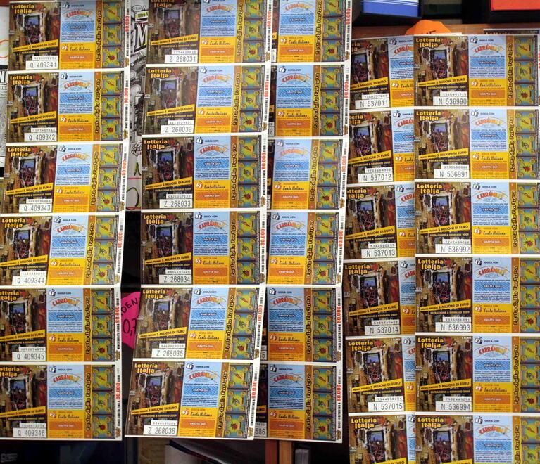 Ferrara, la Lotteria Italia attira sempre:  tabaccherie prese d’assalto