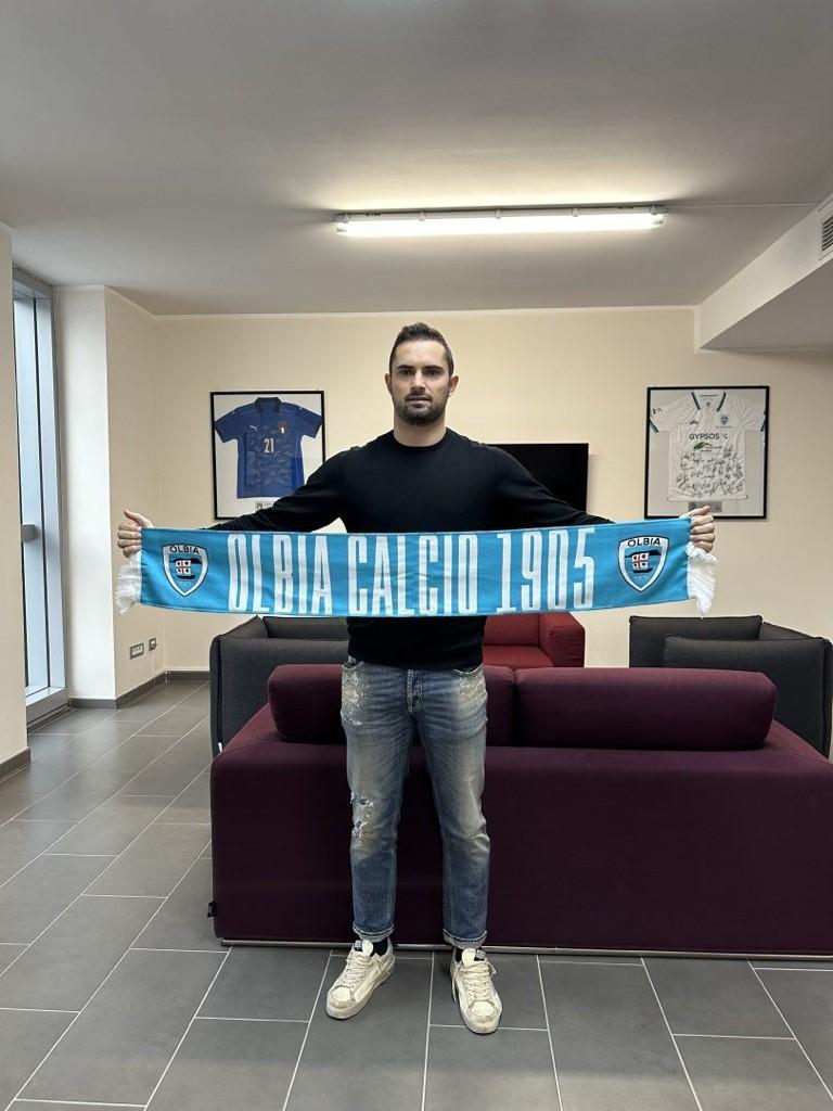 
	<strong>Andrea Schiavone</strong> nuovo acquisto dell'Olbia

