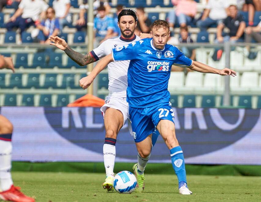 Szymon  Zurkowski con la maglia dell’Empoli