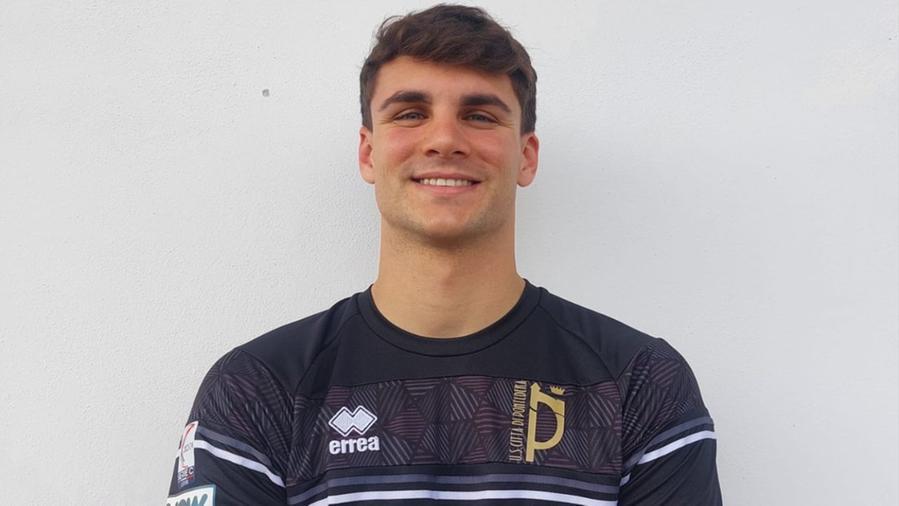 Il nuovo portiere del Pontedera (Foto Us Città di Pontedera)